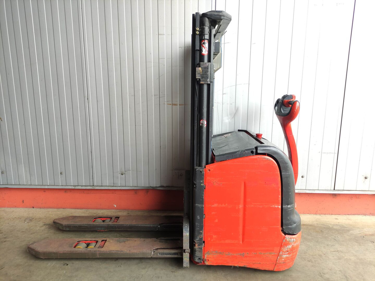 Linde L14-372 - Virnastaja: pilt 1 Linde L14-372 - Virnastaja: pilt 1