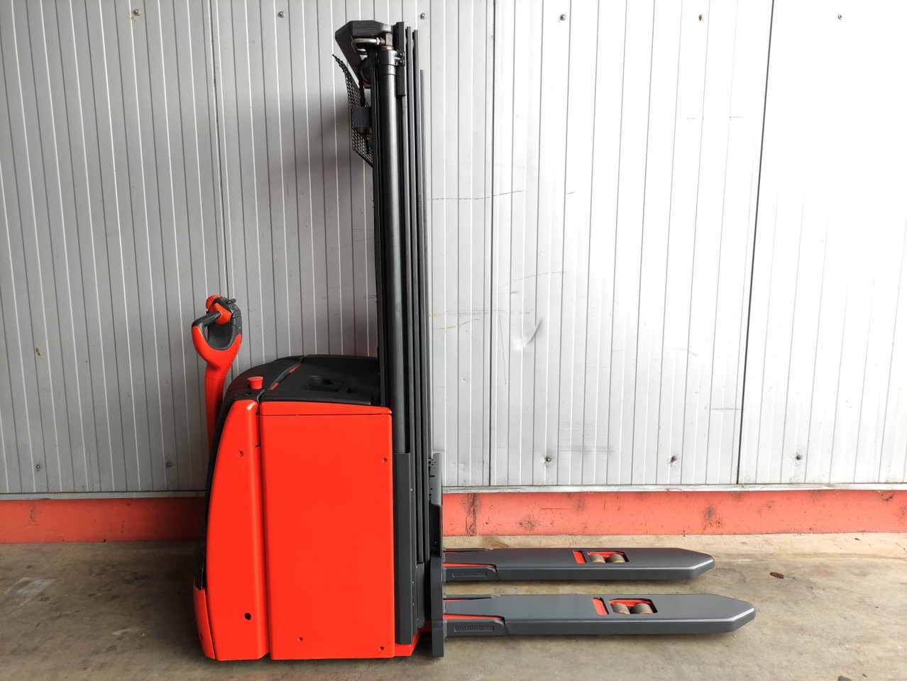 Linde L16-1173 - Virnastaja: pilt 2 Linde L16-1173 - Virnastaja: pilt 2