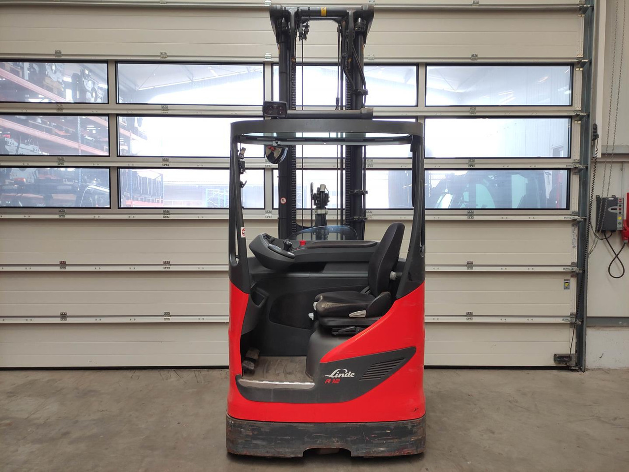 Linde R12B-01-1120 - Lükandmastiga tõstuk: pilt 4 Linde R12B-01-1120 - Lükandmastiga tõstuk: pilt 4