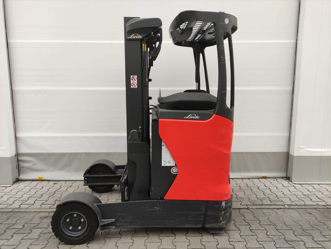 Linde R14G-01-1120 - Lükandmastiga tõstuk: pilt 1 Linde R14G-01-1120 - Lükandmastiga tõstuk: pilt 1