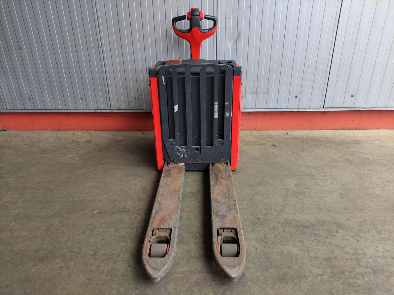 Linde T16L-1152 - Kaubaaluste tõstuk: pilt 3 Linde T16L-1152 - Kaubaaluste tõstuk: pilt 3