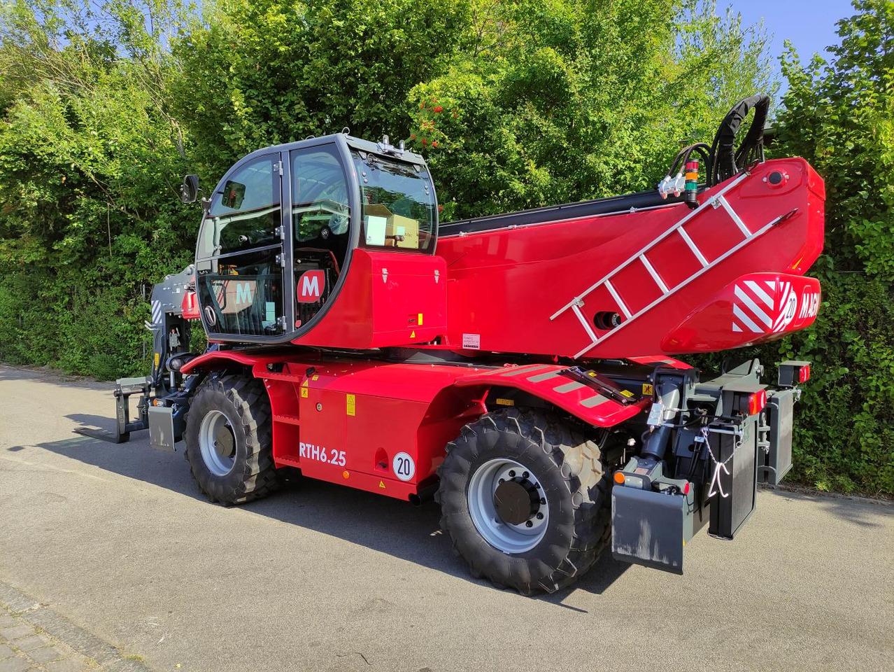 Magni RTH-6.25-360° Rotor - Teleskooplaadur: pilt 3 Magni RTH-6.25-360° Rotor - Teleskooplaadur: pilt 3