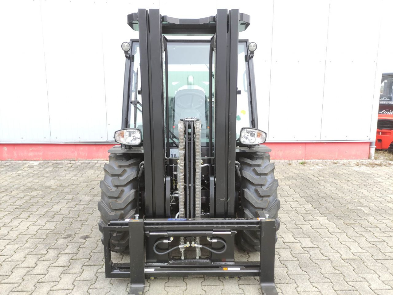 Manitou MC25-4 DK ST5 S1 (NEU) - Ebatasasel maastikul kohanduv kahveltõstuk: pilt 3 Manitou MC25-4 DK ST5 S1 (NEU) - Ebatasasel maastikul kohanduv kahveltõstuk: pilt 3