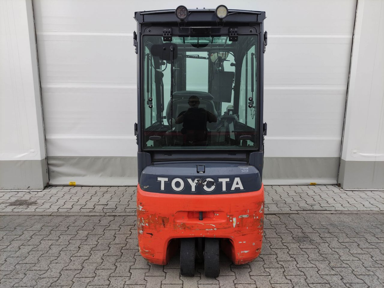 Toyota 8FBE16T - Elektritõstuk: pilt 4 Toyota 8FBE16T - Elektritõstuk: pilt 4