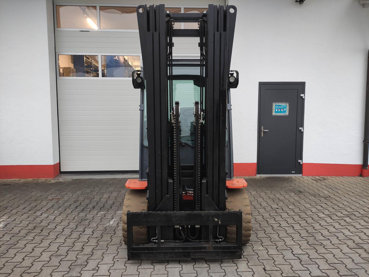 Toyota 8FBMT50 - Elektritõstuk: pilt 3 Toyota 8FBMT50 - Elektritõstuk: pilt 3