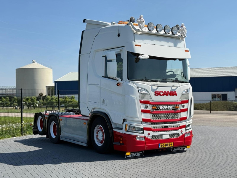 Scania R 650 FULL AIR, RETARDER, LEATHER, SHOW, INTERIOR. - Sadulveok: pilt 1 Scania R 650 FULL AIR, RETARDER, LEATHER, SHOW, INTERIOR. - Sadulveok: pilt 1