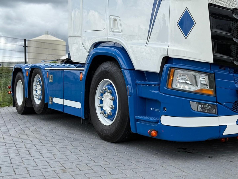 Scania R450 SHOW TRUCK, INTERIOR, STEERING, RETARDER, 570.000 KM. - Sadulveok: pilt 4 Scania R450 SHOW TRUCK, INTERIOR, STEERING, RETARDER, 570.000 KM. - Sadulveok: pilt 4