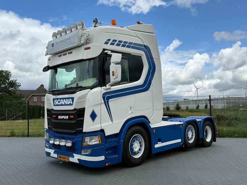 Scania R450 SHOW TRUCK, INTERIOR, STEERING, RETARDER, 570.000 KM. - Sadulveok: pilt 3 Scania R450 SHOW TRUCK, INTERIOR, STEERING, RETARDER, 570.000 KM. - Sadulveok: pilt 3