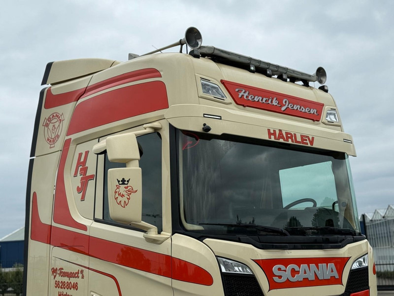 Scania R500 2.95 WB, VOLLUCHT, PTO VOORBEREID, LEER, INTERIEUR. - Sadulveok: pilt 2 Scania R500 2.95 WB, VOLLUCHT, PTO VOORBEREID, LEER, INTERIEUR. - Sadulveok: pilt 2
