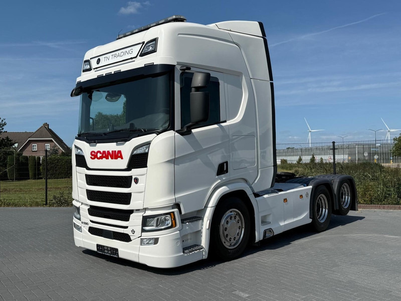 Scania R590 VOLLUCHT, LEER, HYDRAULIEK, NL KENTEKEN, APK, TACHO 2. - Sadulveok: pilt 2 Scania R590 VOLLUCHT, LEER, HYDRAULIEK, NL KENTEKEN, APK, TACHO 2. - Sadulveok: pilt 2