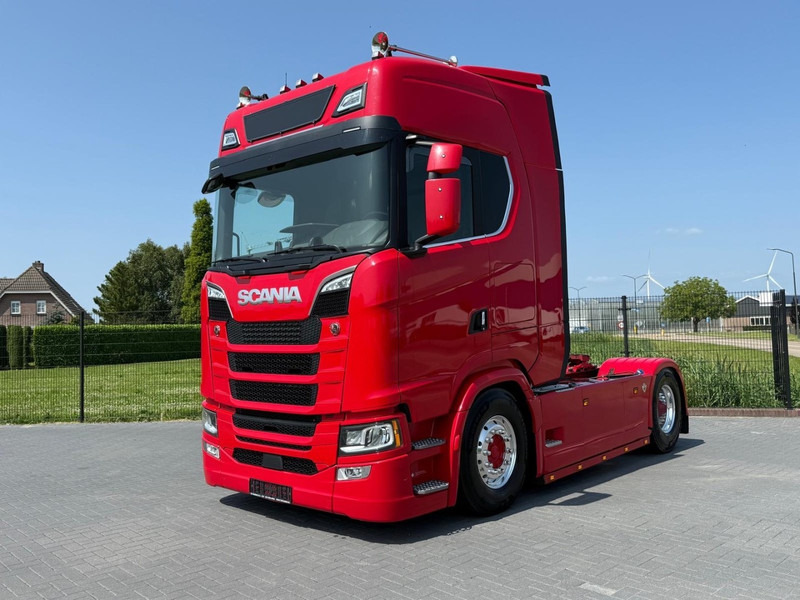 Scania S590 V8 NGS FULL AIR, ALCOA, LEATHER, HYDRAULIC, LIKE NEW. - Sadulveok: pilt 2 Scania S590 V8 NGS FULL AIR, ALCOA, LEATHER, HYDRAULIC, LIKE NEW. - Sadulveok: pilt 2