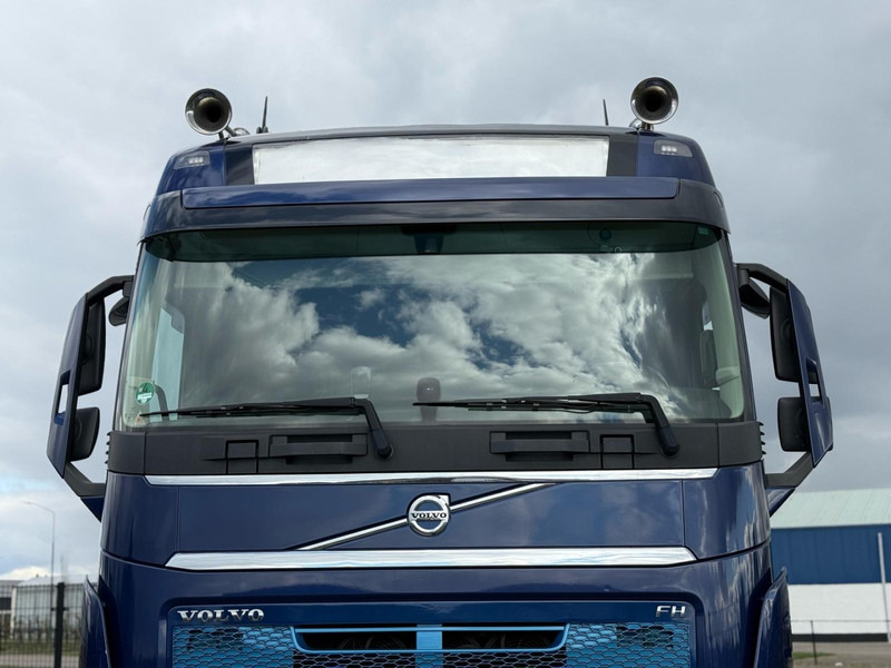 Volvo FH 13.500 DYNAMIC STEERING, DUAL CLUTCH, ACC, 3X CAMERA, ACC. - Konteinerveduk/ Tõstukiga veoauto: pilt 4 Volvo FH 13.500 DYNAMIC STEERING, DUAL CLUTCH, ACC, 3X CAMERA, ACC. - Konteinerveduk/ Tõstukiga veoauto: pilt 4