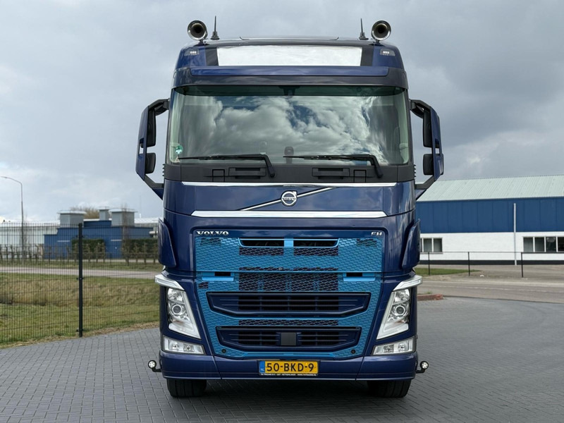 Volvo FH 13.500 DYNAMIC STEERING, DUAL CLUTCH, ACC, 3X CAMERA, ACC. - Konteinerveduk/ Tõstukiga veoauto: pilt 3 Volvo FH 13.500 DYNAMIC STEERING, DUAL CLUTCH, ACC, 3X CAMERA, ACC. - Konteinerveduk/ Tõstukiga veoauto: pilt 3