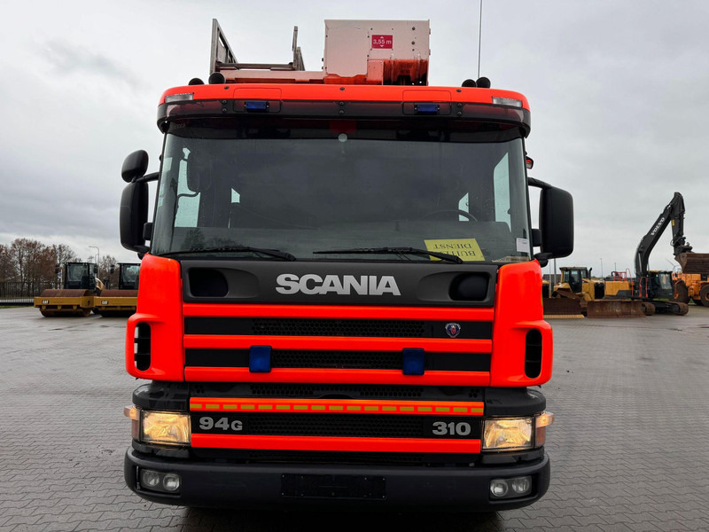 Scania P94G310 - Tuletõrjeauto: pilt 3 Scania P94G310 - Tuletõrjeauto: pilt 3