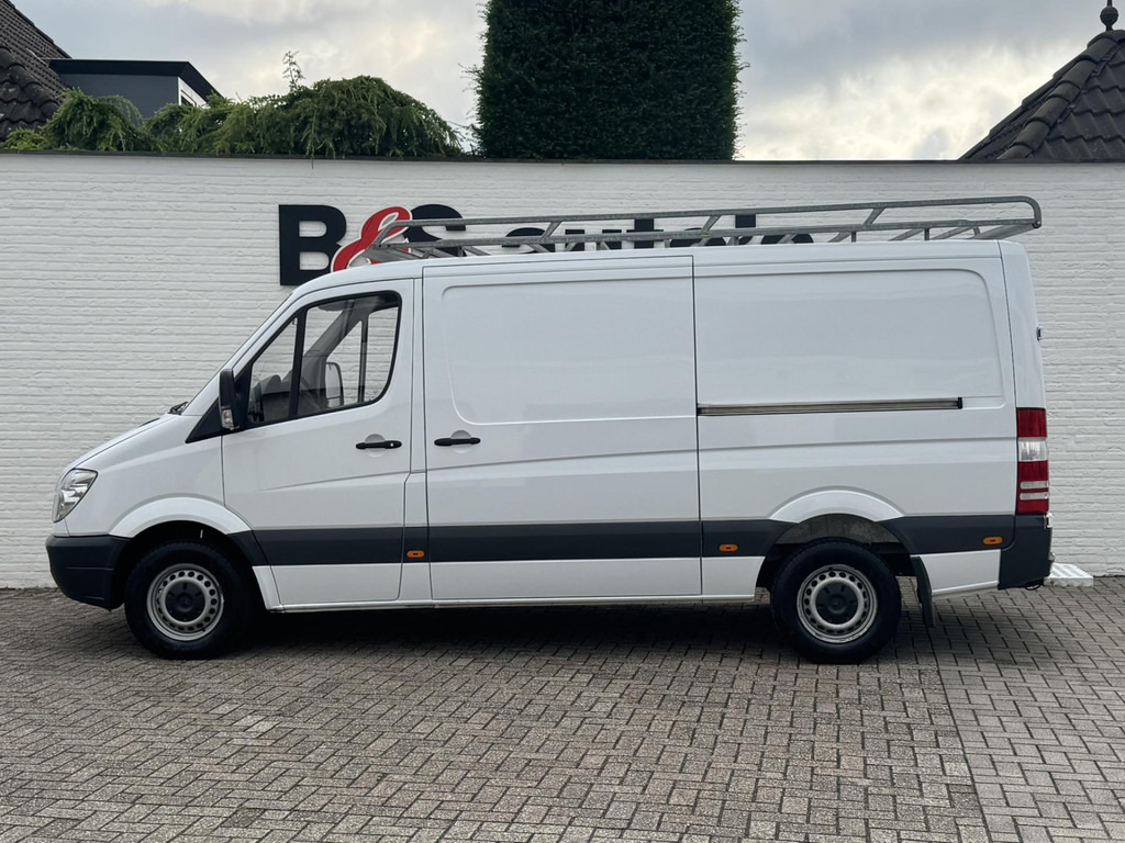 Mercedes-Benz Sprinter-213 2.2 CDI 366 DC 2x Schuifdeur Airco Imperiaal Treeplank Trekhaak 3 Zitplaatsen - Kaubik: pilt 5 Mercedes-Benz Sprinter-213 2.2 CDI 366 DC 2x Schuifdeur Airco Imperiaal Treeplank Trekhaak 3 Zitplaatsen - Kaubik: pilt 5