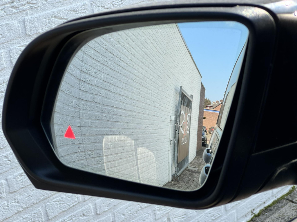 Mercedes-Benz V-Klasse-300d L3 Avantgarde AMG 360 Camera Burmester Groot scherm Adaptieve cruise - Meeskonnaauto: pilt 4 Mercedes-Benz V-Klasse-300d L3 Avantgarde AMG 360 Camera Burmester Groot scherm Adaptieve cruise - Meeskonnaauto: pilt 4