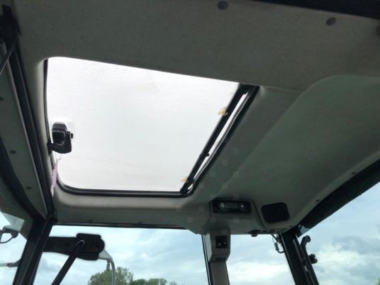 Claas AXOS 320 CX tracteur + chargeur Mailleux MX T408 - Traktor: pilt 5 Claas AXOS 320 CX tracteur + chargeur Mailleux MX T408 - Traktor: pilt 5