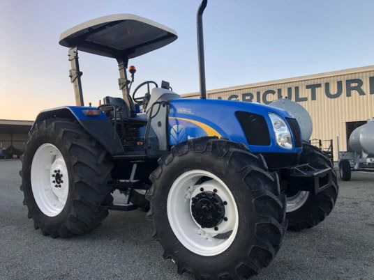 New Holland TL100A tracteur - Traktor: pilt 1 New Holland TL100A tracteur - Traktor: pilt 1