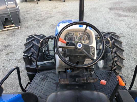 New Holland TL100A tracteur - Traktor: pilt 5 New Holland TL100A tracteur - Traktor: pilt 5