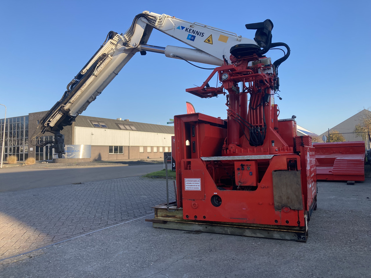 KENNIS R28 - Kraana-manipulaator - Veoauto: pilt 3 KENNIS R28 - Kraana-manipulaator - Veoauto: pilt 3