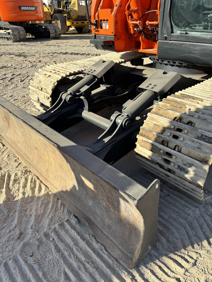 Lintekskavaator DOOSAN DX140-3: pilt 7