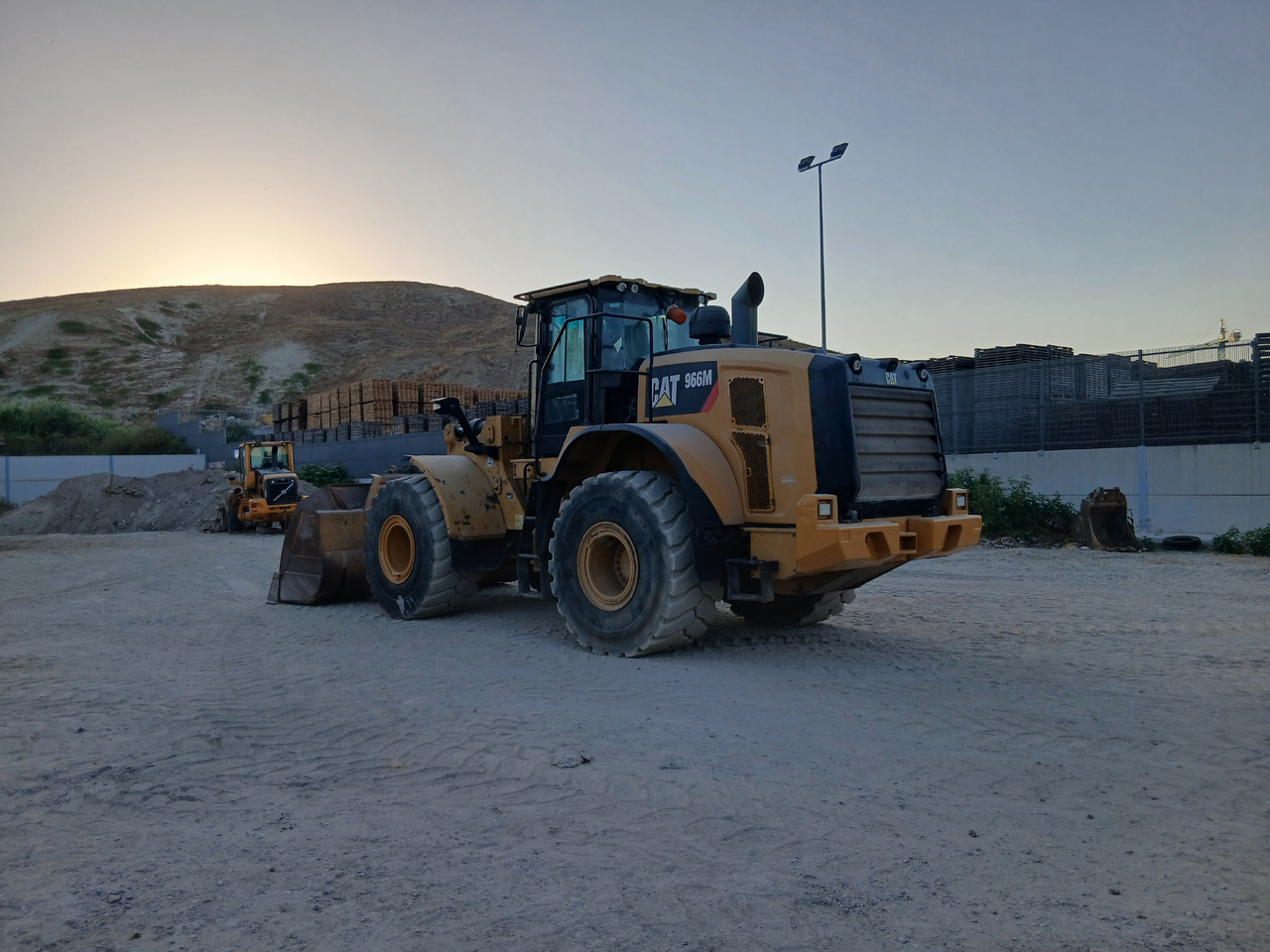 Caterpillar 966M - Ehitusmasinad: pilt 3 Caterpillar 966M - Ehitusmasinad: pilt 3