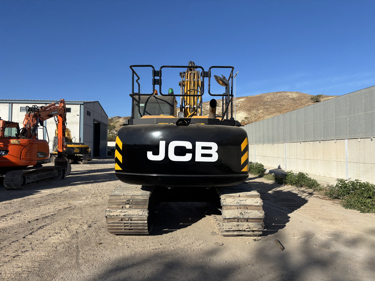 JCB JS131LC - Lintekskavaator: pilt 4 JCB JS131LC - Lintekskavaator: pilt 4