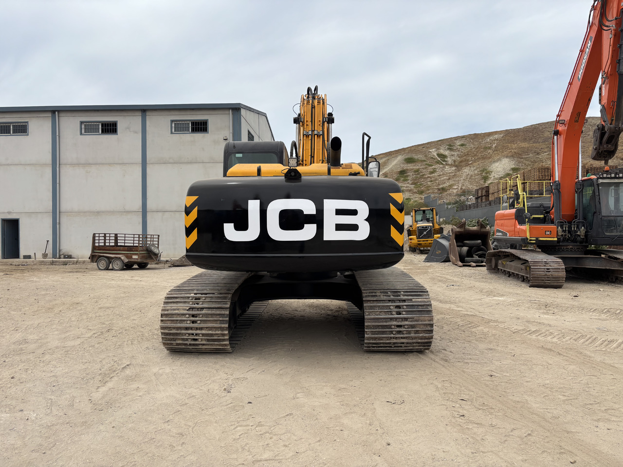 JCB JS220LC - Lintekskavaator: pilt 4 JCB JS220LC - Lintekskavaator: pilt 4