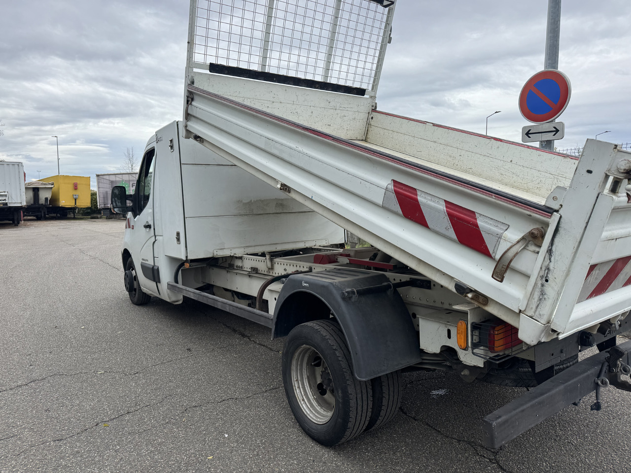 Renault Master dci 165 - Tarbesõiduk kallur: pilt 3 Renault Master dci 165 - Tarbesõiduk kallur: pilt 3