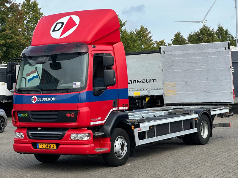 DAF Hytruck C16E 4x2 BDF/ Volledig Elektrisch / Laadklep / Apk 07-2026! - Konteinerveduk/ Tõstukiga veoauto, Elektriveok: pilt 1 DAF Hytruck C16E 4x2 BDF/ Volledig Elektrisch / Laadklep / Apk 07-2026! - Konteinerveduk/ Tõstukiga veoauto, Elektriveok: pilt 1