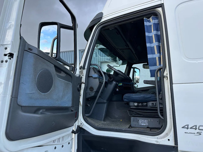 Sadulveok Volvo FH 440 4x2 Globe *425 Tkm* Euro 5 * NL-Truck*: pilt 11