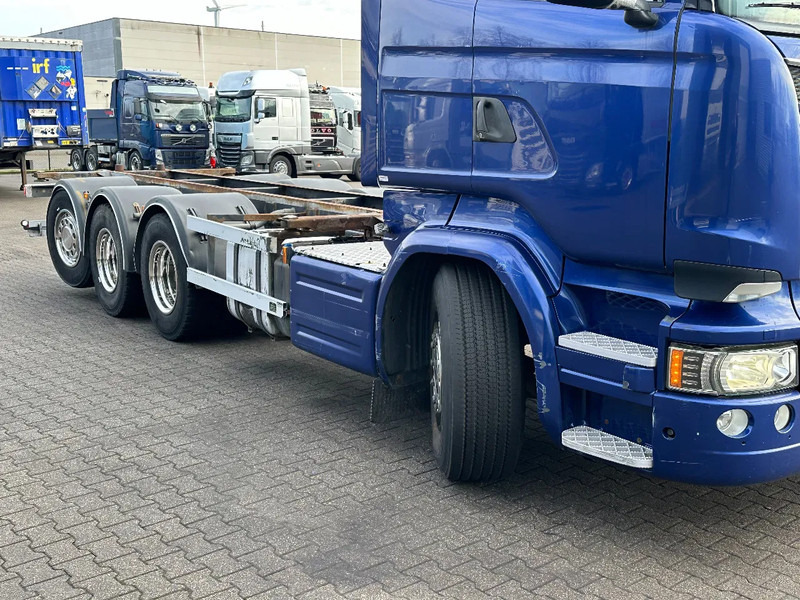 Scania R520 V8 8x4*4 Bdf / Retarder / 2 Tank / Full Air / Euro 6 - Konteinerveduk/ Tõstukiga veoauto: pilt 3 Scania R520 V8 8x4*4 Bdf / Retarder / 2 Tank / Full Air / Euro 6 - Konteinerveduk/ Tõstukiga veoauto: pilt 3