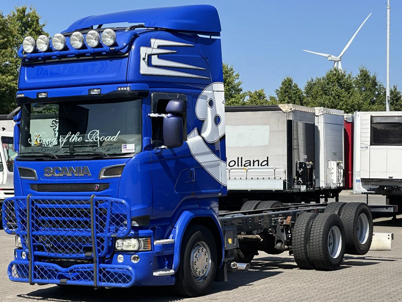 Scania R580 V8 6X2 Chassis WB 4.70mtr Retarder Topline Euro 6 - Kabiinišassiiga veoauto: pilt 1 Scania R580 V8 6X2 Chassis WB 4.70mtr Retarder Topline Euro 6 - Kabiinišassiiga veoauto: pilt 1