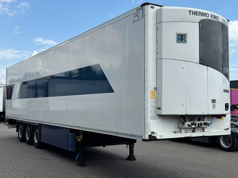 Schmitz Cargobull Thermo King SLXe 300 / Disc Brakes / Lift-Axle / Flower Width / Apk - Külmutiga poolhaagis: pilt 4 Schmitz Cargobull Thermo King SLXe 300 / Disc Brakes / Lift-Axle / Flower Width / Apk - Külmutiga poolhaagis: pilt 4