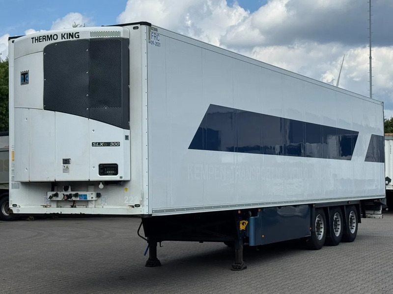 Schmitz Cargobull Thermo King SLXe 300 / Disc Brakes / Lift-Axle / Flower Width / Apk - Külmutiga poolhaagis: pilt 1 Schmitz Cargobull Thermo King SLXe 300 / Disc Brakes / Lift-Axle / Flower Width / Apk - Külmutiga poolhaagis: pilt 1