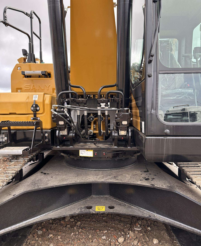 Uus Lintekskavaator SANY SY215C: pilt 9