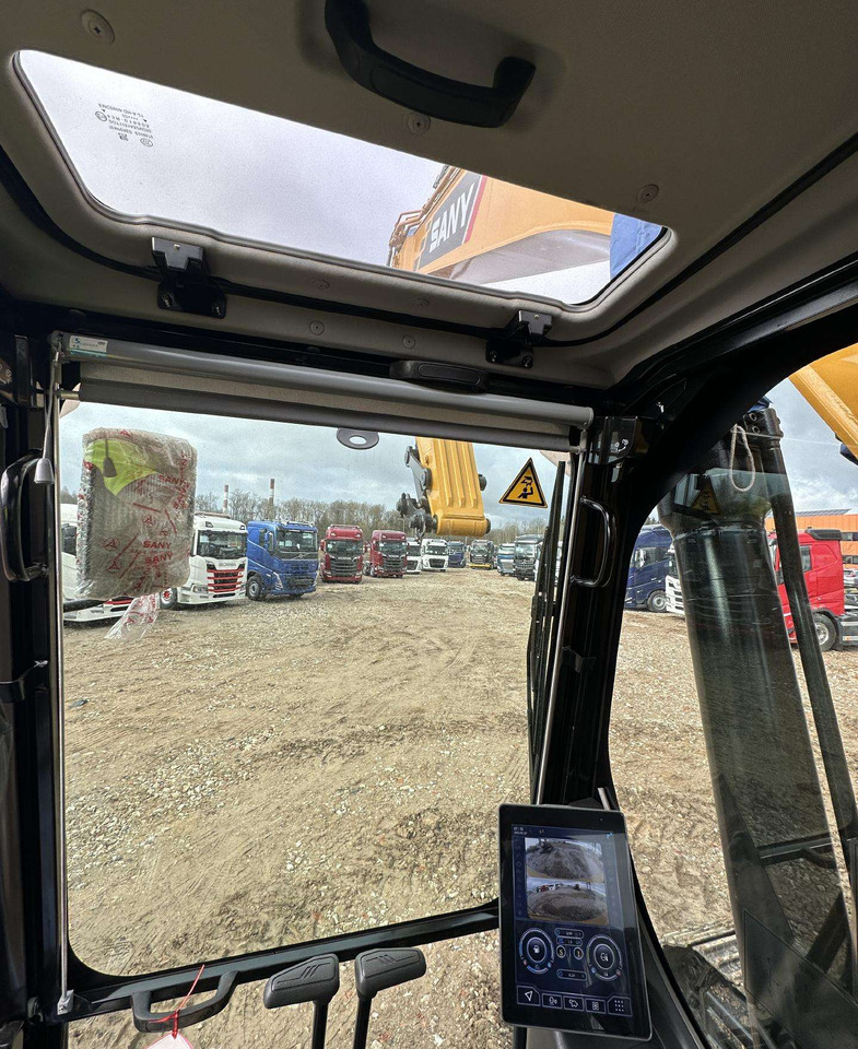 Uus Lintekskavaator SANY SY215C: pilt 17