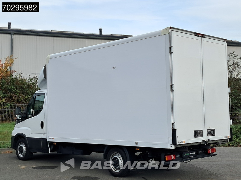 Iveco Daily 35S16 Automatik Kastenwagen Hintertüren 160PS Klimaanlage Kamera Euro6 Möbelkasten A/C - Tarbesõiduk furgoon: pilt 3 Iveco Daily 35S16 Automatik Kastenwagen Hintertüren 160PS Klimaanlage Kamera Euro6 Möbelkasten A/C - Tarbesõiduk furgoon: pilt 3