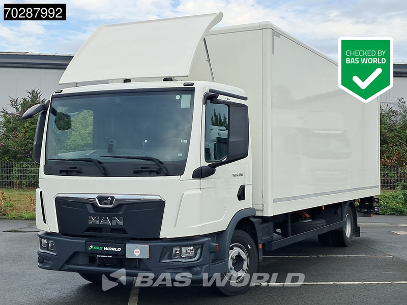 MAN TGL 12.250 4X2 12tonner LOW Mileage! 1500kg Ladebordwand Automatic Euro 6 - Kasti veoauto: pilt 1 MAN TGL 12.250 4X2 12tonner LOW Mileage! 1500kg Ladebordwand Automatic Euro 6 - Kasti veoauto: pilt 1