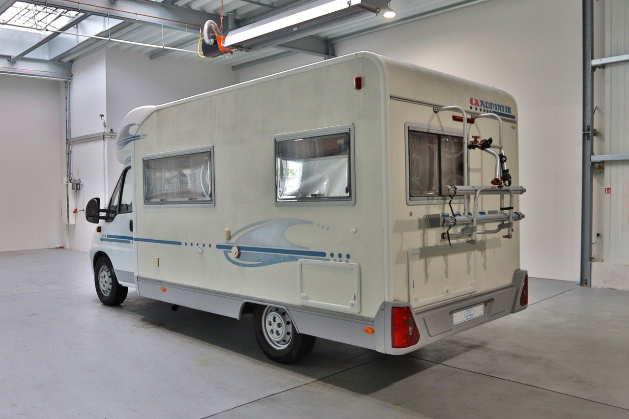 Adria Coral 590 DS / Festbett / Sehr gepflegt - Poolintegreeritud matkaauto: pilt 3 Adria Coral 590 DS / Festbett / Sehr gepflegt - Poolintegreeritud matkaauto: pilt 3