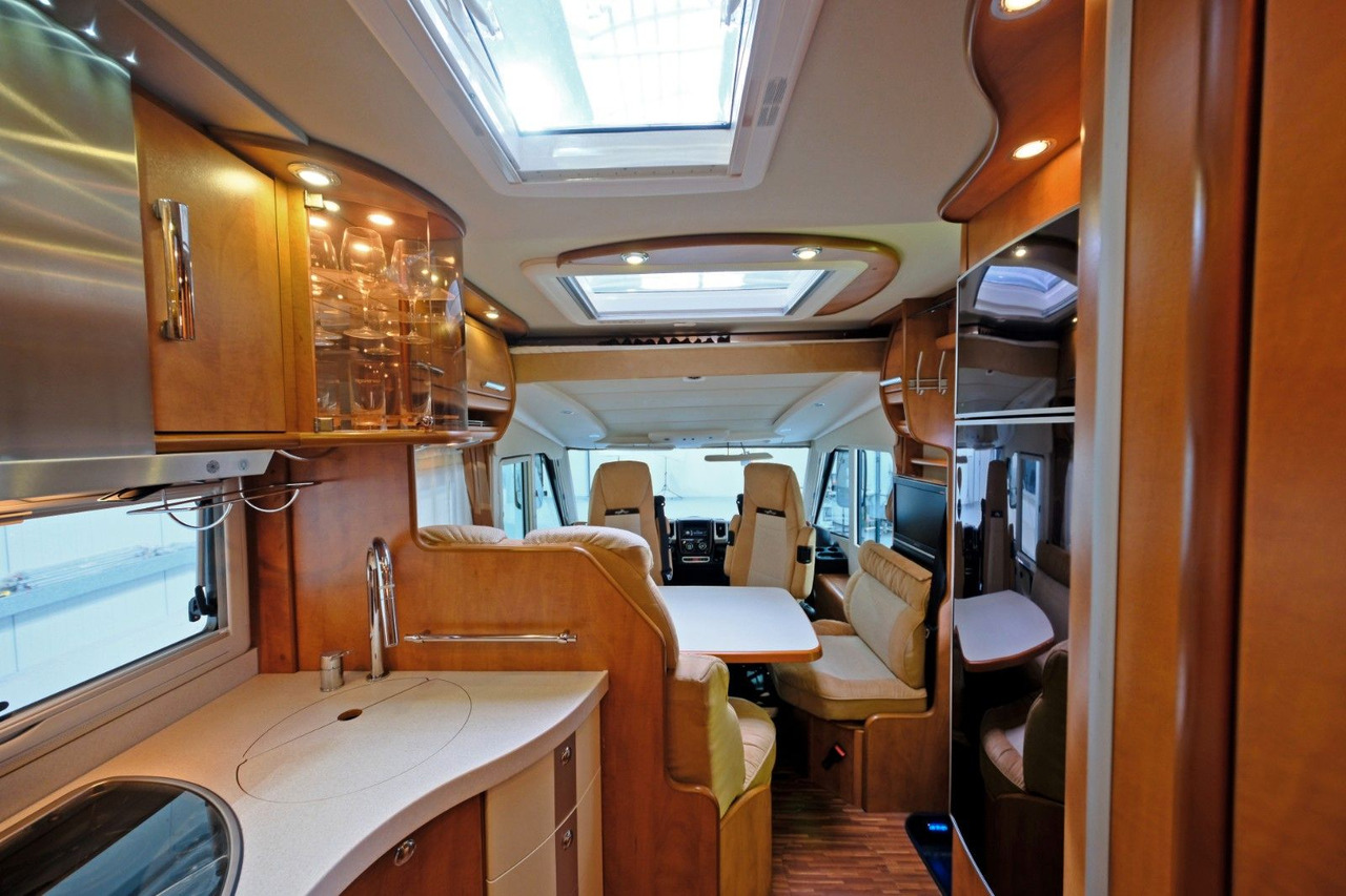 Täisintegreeritud matkaauto Carthago Chic-C-Line I 5.0/Queensbett+Hubbett/Klima/Solar: pilt 7