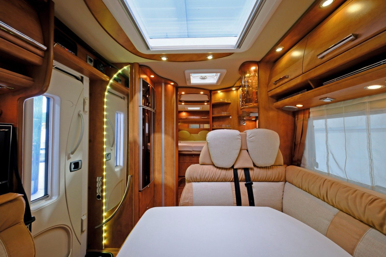 Täisintegreeritud matkaauto Carthago Chic-C-Line I 5.0/Queensbett+Hubbett/Klima/Solar: pilt 8