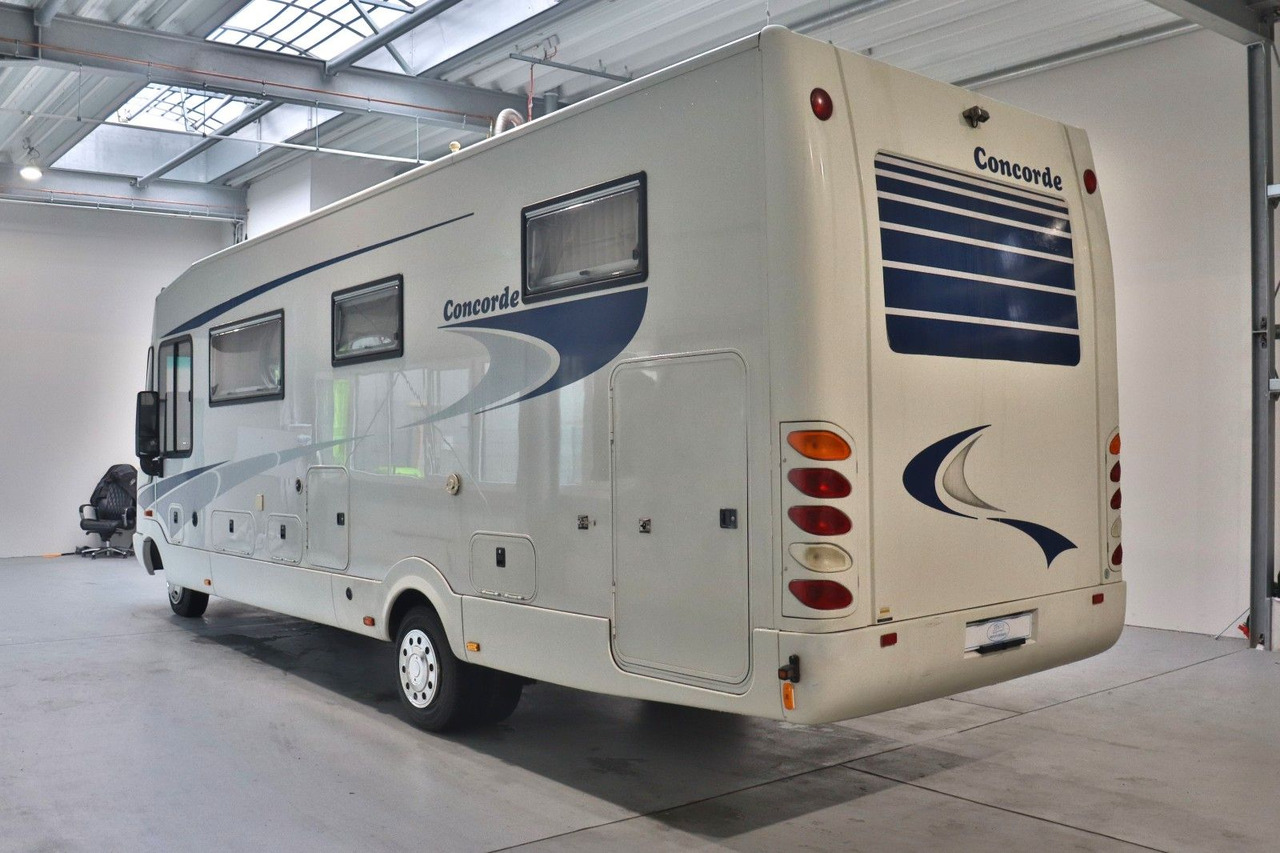 Concorde Charisma I 880 F/Automatik/Festbett/Klima/Solar Concorde Charisma I 880 F/Automatik/Festbett/Klima/Solar - Täisintegreeritud matkaauto: pilt 4 Concorde Charisma I 880 F/Automatik/Festbett/Klima/Solar Concorde Charisma I 880 F/Automatik/Festbett/Klima/Solar - Täisintegreeritud matkaauto: pilt 4