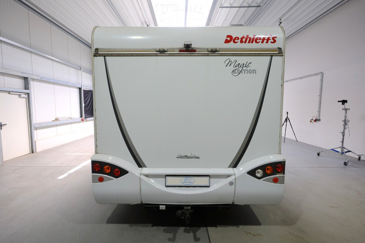 Dethleffs T 001 Magic Edition White/Einzelbetten/Solar - Poolintegreeritud matkaauto: pilt 3 Dethleffs T 001 Magic Edition White/Einzelbetten/Solar - Poolintegreeritud matkaauto: pilt 3
