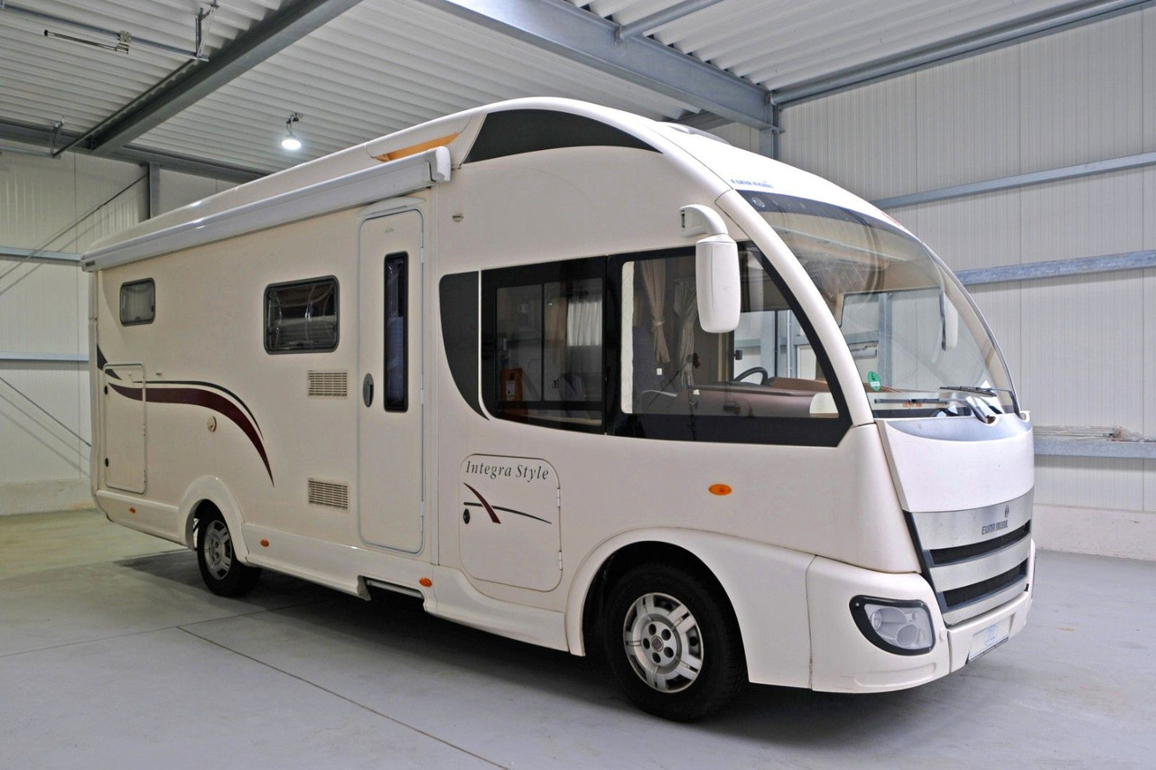 Eura Mobil Integra Style IS 700 EB/Einzelbetten+Hubbett - Täisintegreeritud matkaauto: pilt 1 Eura Mobil Integra Style IS 700 EB/Einzelbetten+Hubbett - Täisintegreeritud matkaauto: pilt 1