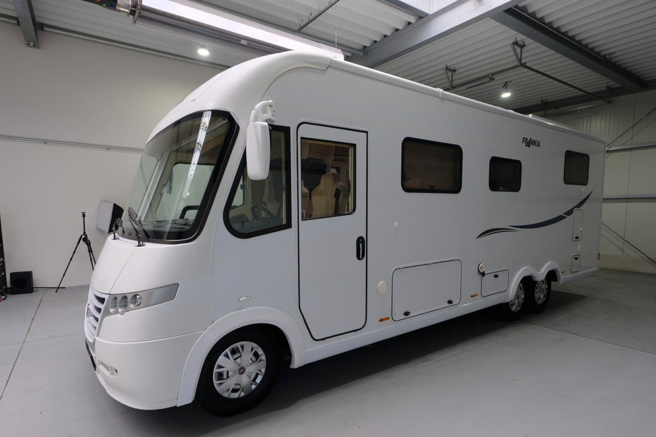 Frankia I 840 QD/Automatik/Festbett+Hubbett/TOP - Täisintegreeritud matkaauto: pilt 2 Frankia I 840 QD/Automatik/Festbett+Hubbett/TOP - Täisintegreeritud matkaauto: pilt 2