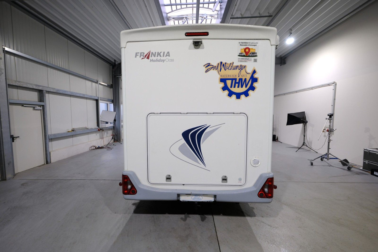 Frankia T 650 BD/Festbett/Garage/Solar/Markise Frankia T 650 BD/Festbett/Garage/Solar/Markise - Poolintegreeritud matkaauto: pilt 5 Frankia T 650 BD/Festbett/Garage/Solar/Markise Frankia T 650 BD/Festbett/Garage/Solar/Markise - Poolintegreeritud matkaauto: pilt 5