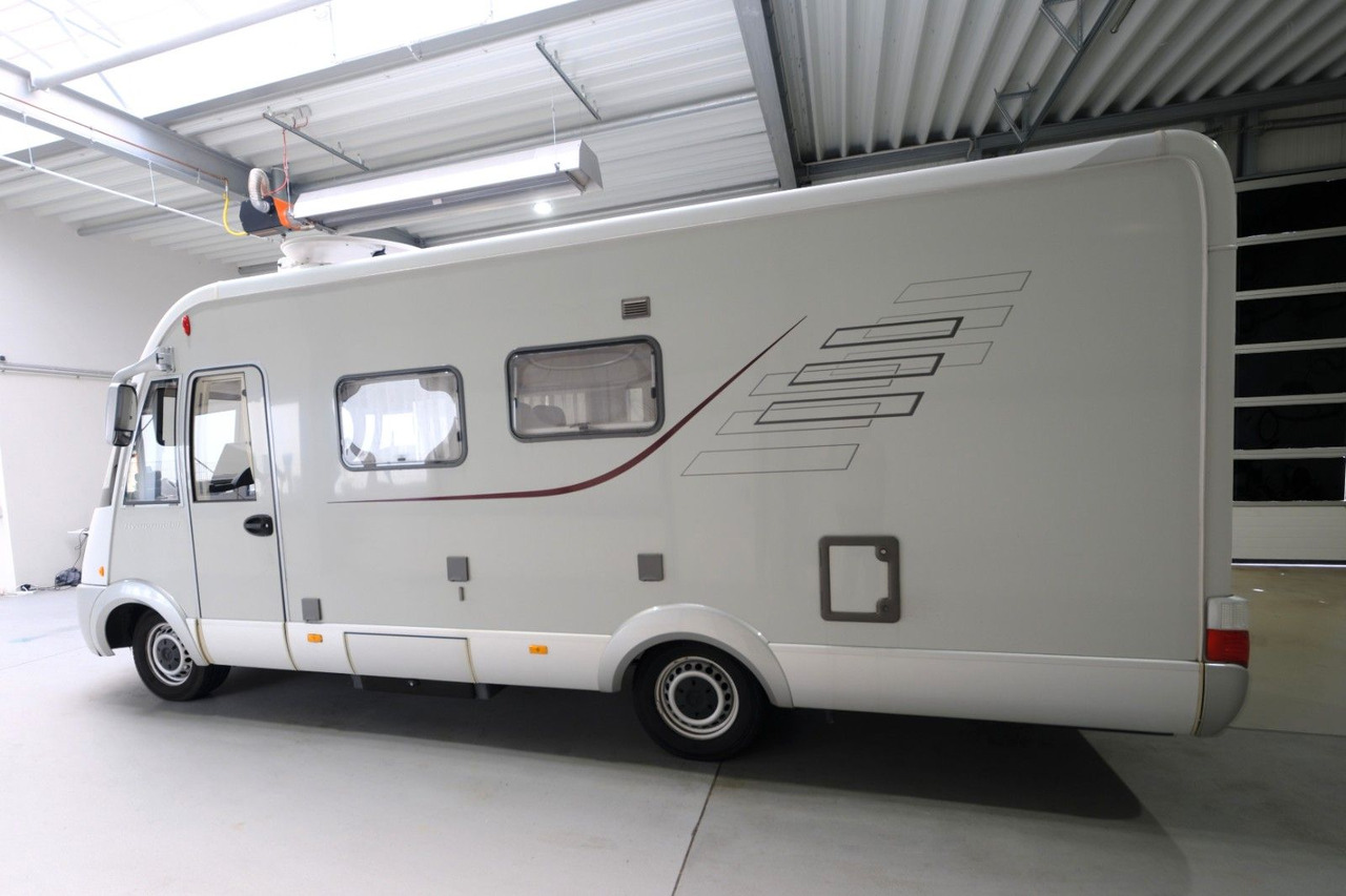 HYMER / ERIBA / HYMERCAR B 655 SL/Festbett+Hubbett/Solar/Klima/TOP - Täisintegreeritud matkaauto: pilt 3 HYMER / ERIBA / HYMERCAR B 655 SL/Festbett+Hubbett/Solar/Klima/TOP - Täisintegreeritud matkaauto: pilt 3