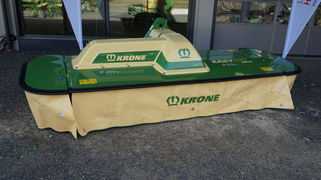 Krone EasyCut F 320 CV gez. Gen.2 (20693) - Niiduk: pilt 3 Krone EasyCut F 320 CV gez. Gen.2 (20693) - Niiduk: pilt 3
