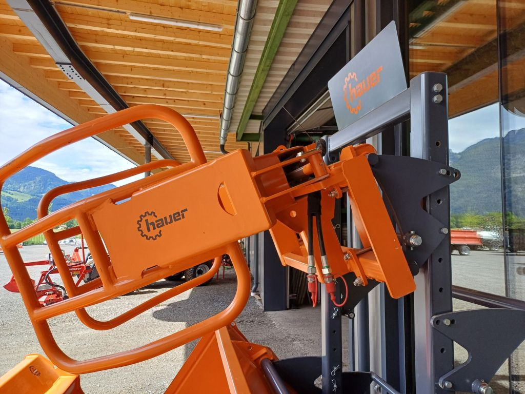 Hauer SBZ 915 SWE-Euro (21872) - Lisaseade - Traktor: pilt 1 Hauer SBZ 915 SWE-Euro (21872) - Lisaseade - Traktor: pilt 1